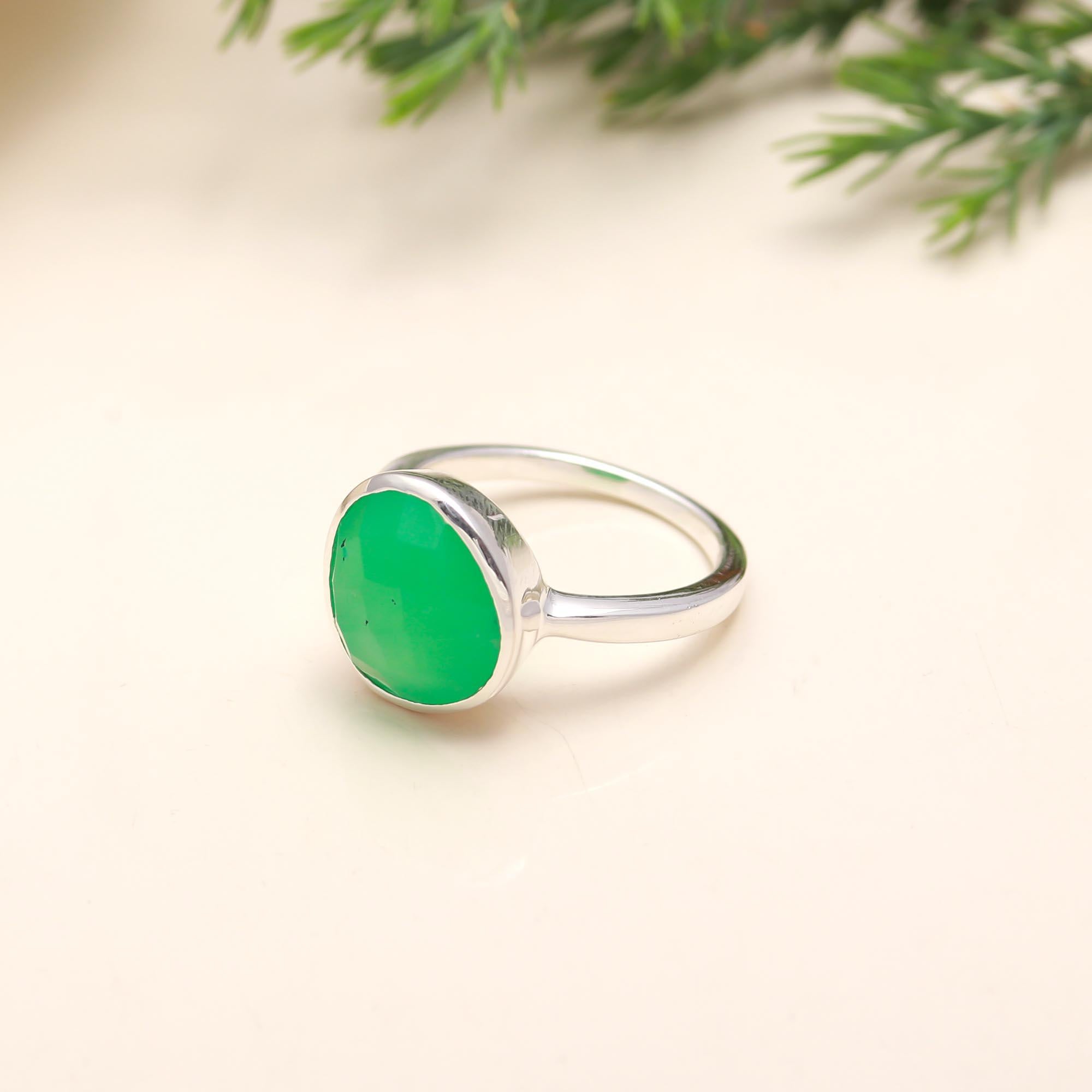 The Verdant Cushion: Green Onyx & Silver Solitaire Ring