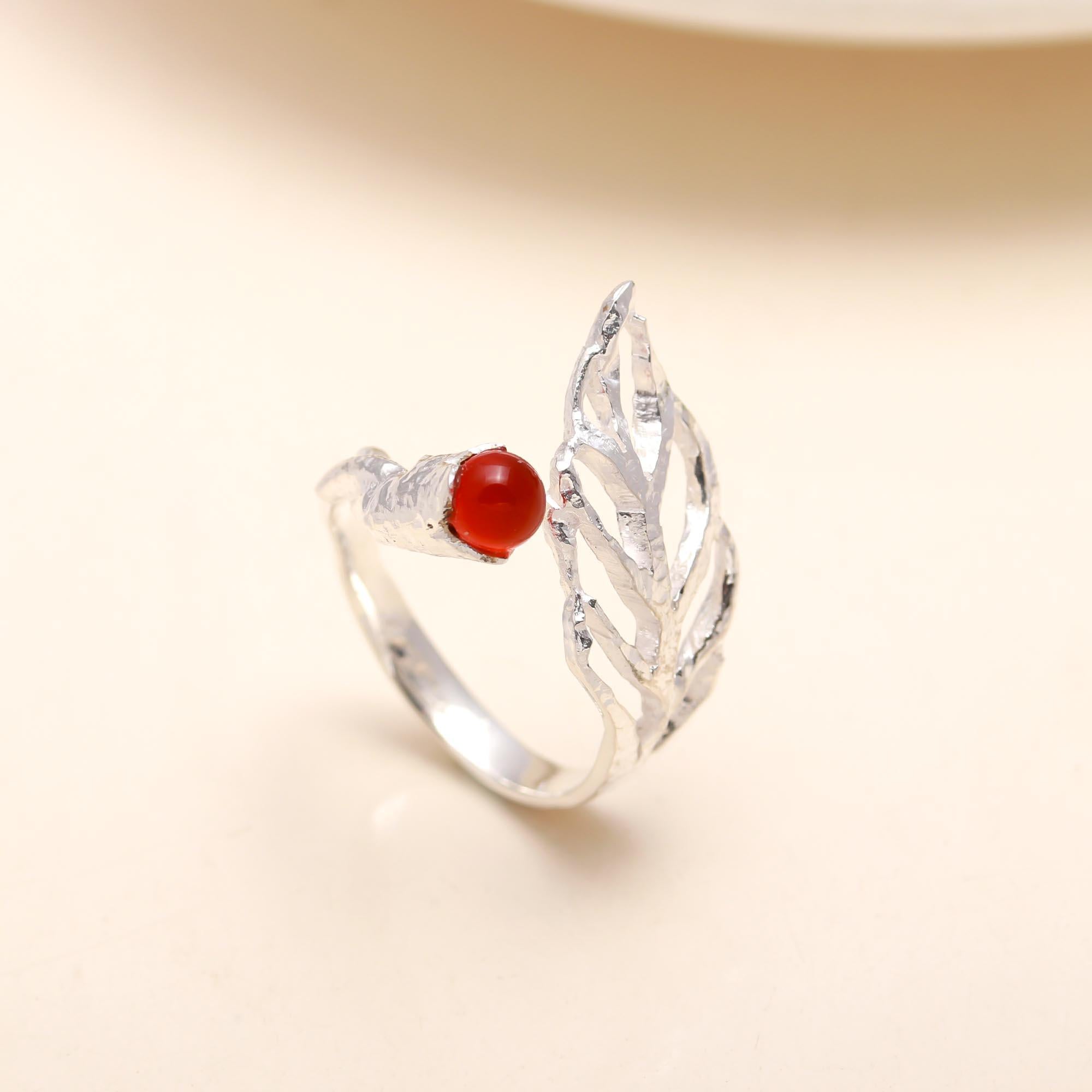 The Crimson Leaf: Carnelian & Silver Open Wrap Ring