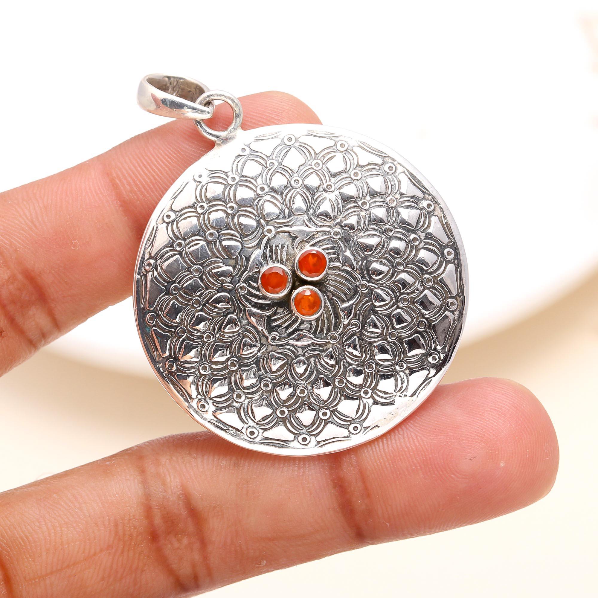 925 Sterling Silver Carnelian Medallion Pendant