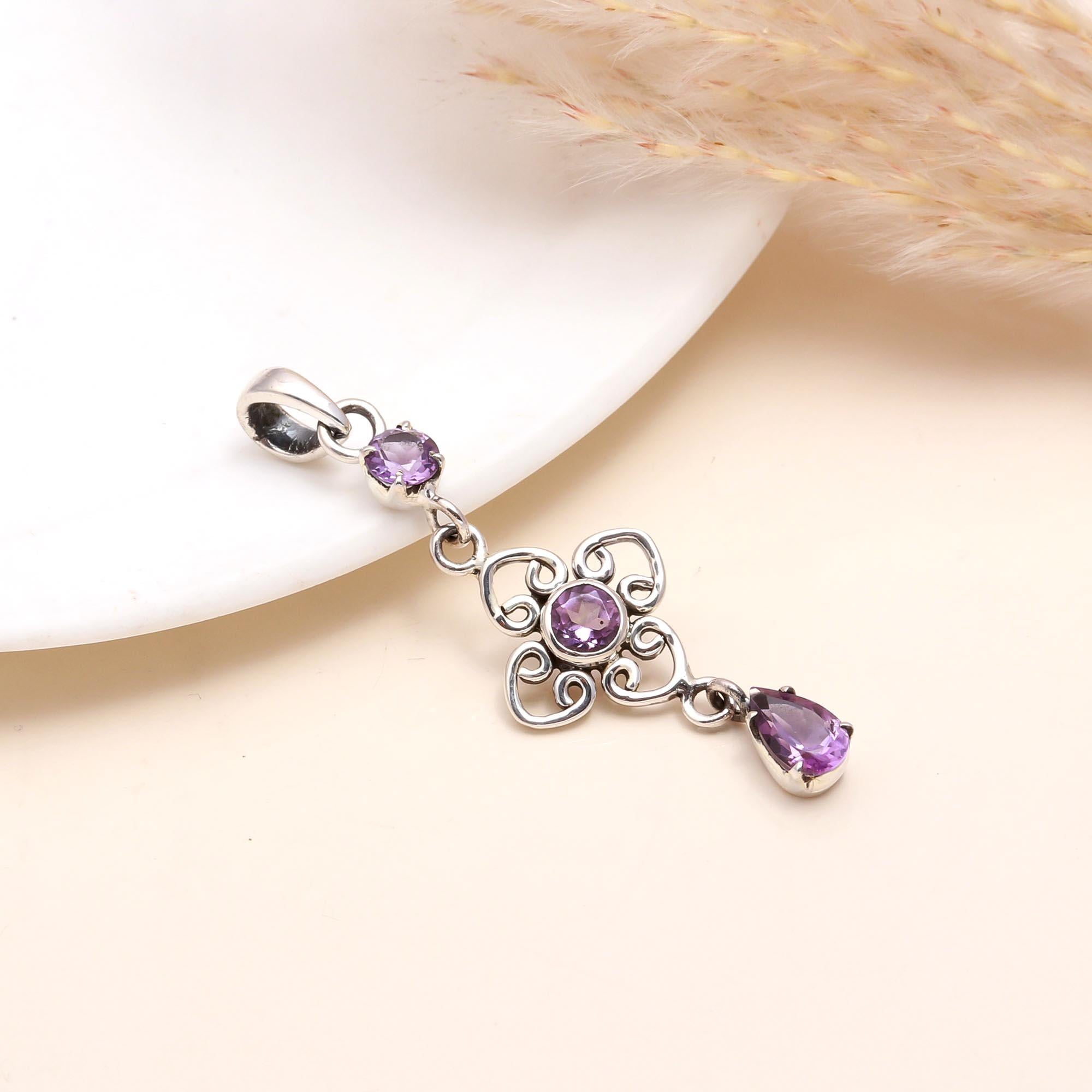 925 Sterling Silver Vintage Amethyst Filigree Pendant