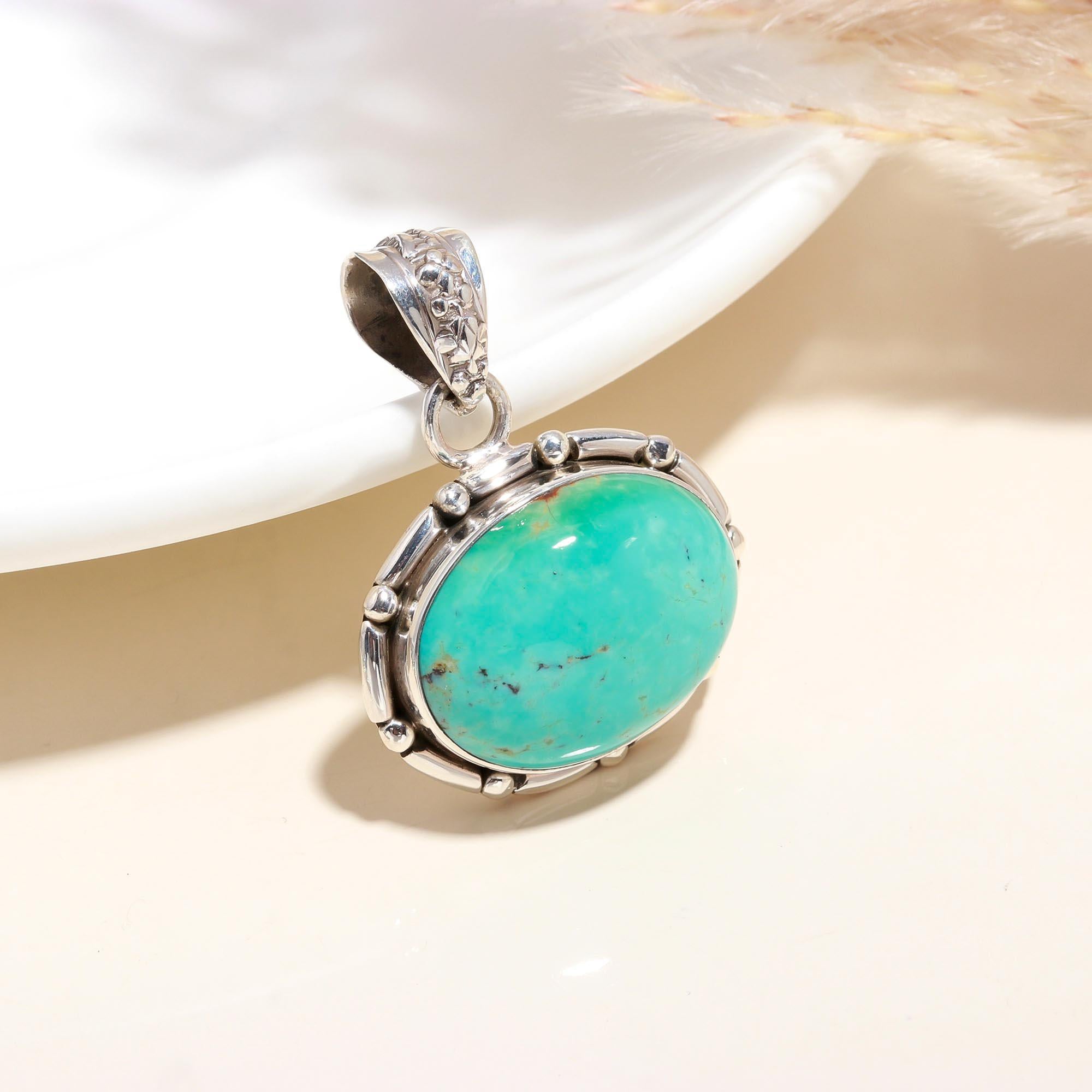 925 Sterling Silver Vintage-Style Boho Turquoise Oval Pendant