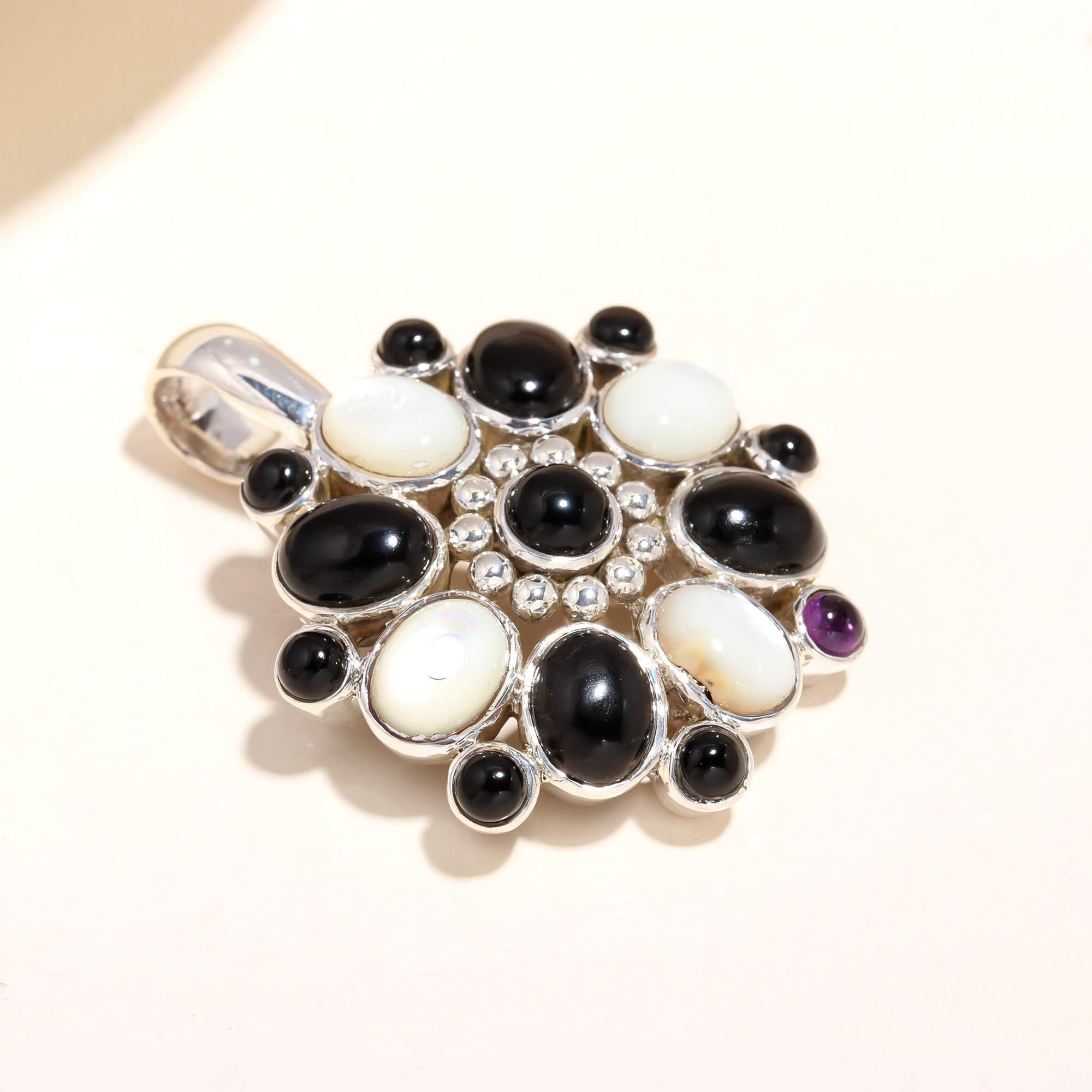 925 Sterling Silver Vintage Black Onyx & Mother of Pearl Pendant