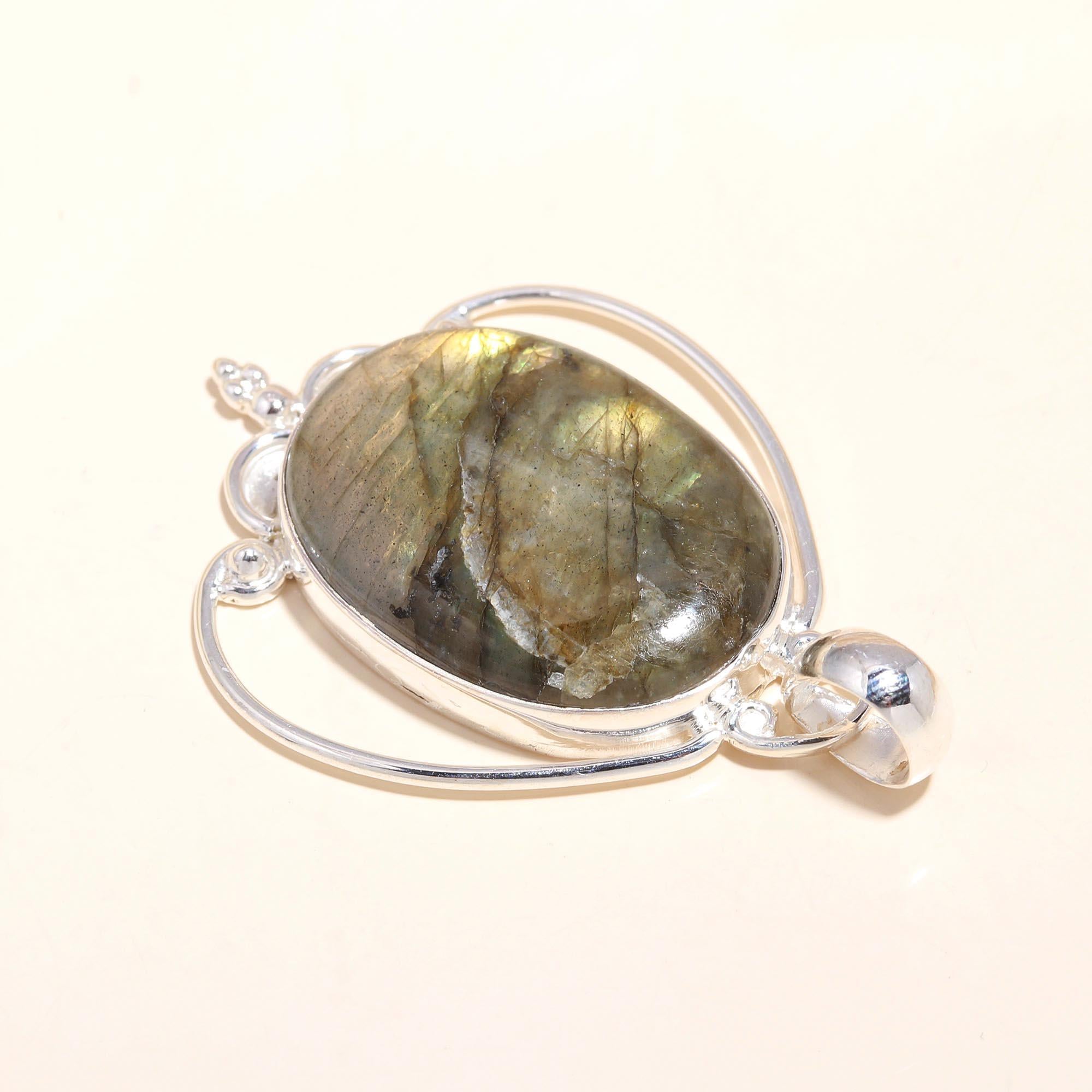 925 Sterling Silver Handmade Labradorite Pendant