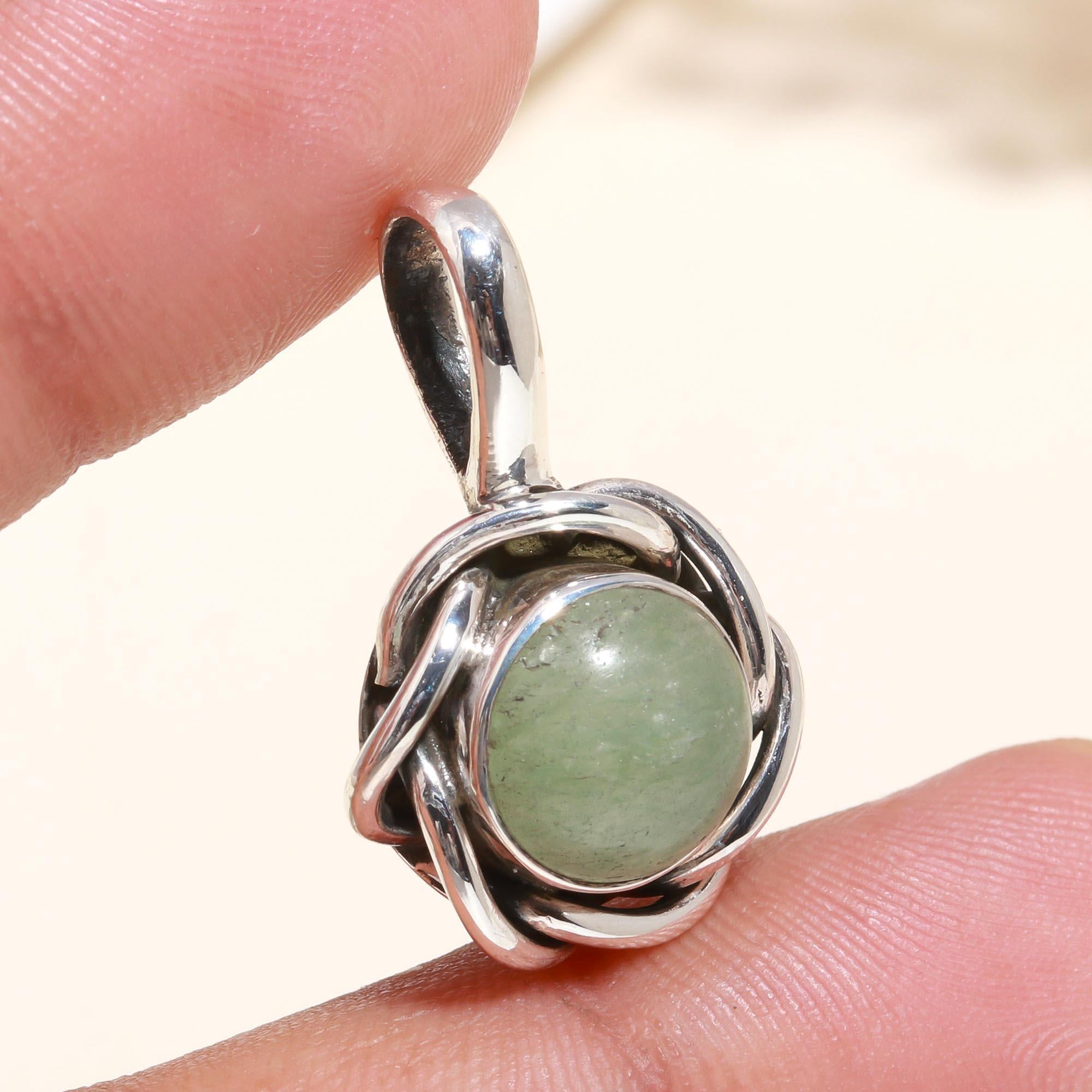 925 Sterling Silver Green Aventurine Handmade Celtic Knot Pendant