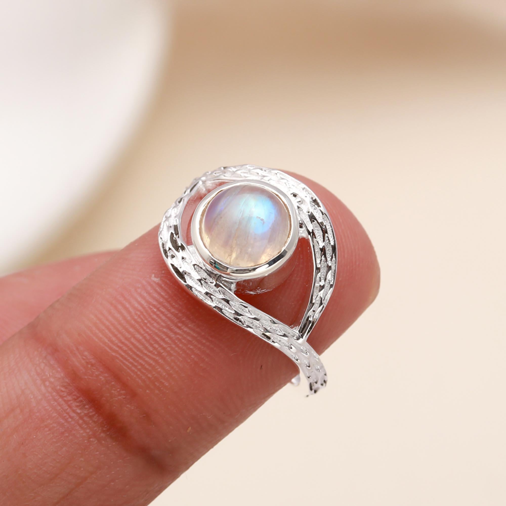 925 Sterling Silver Twisted Band Rainbow Moonstone Ring