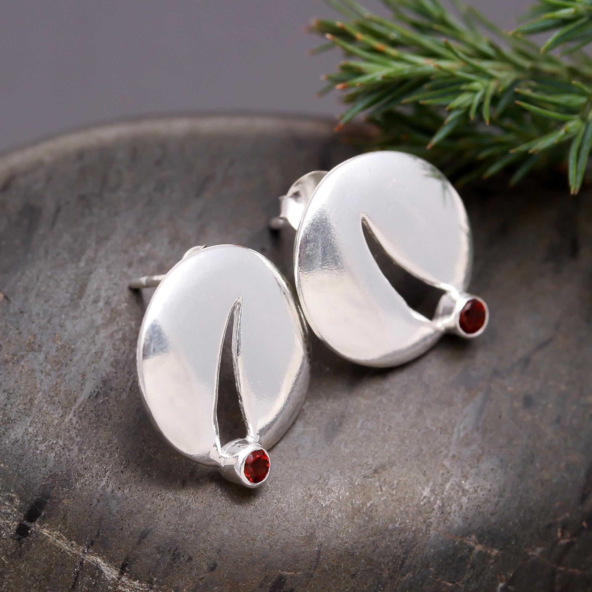 925 Silver Modern Garnet Stud Earrings