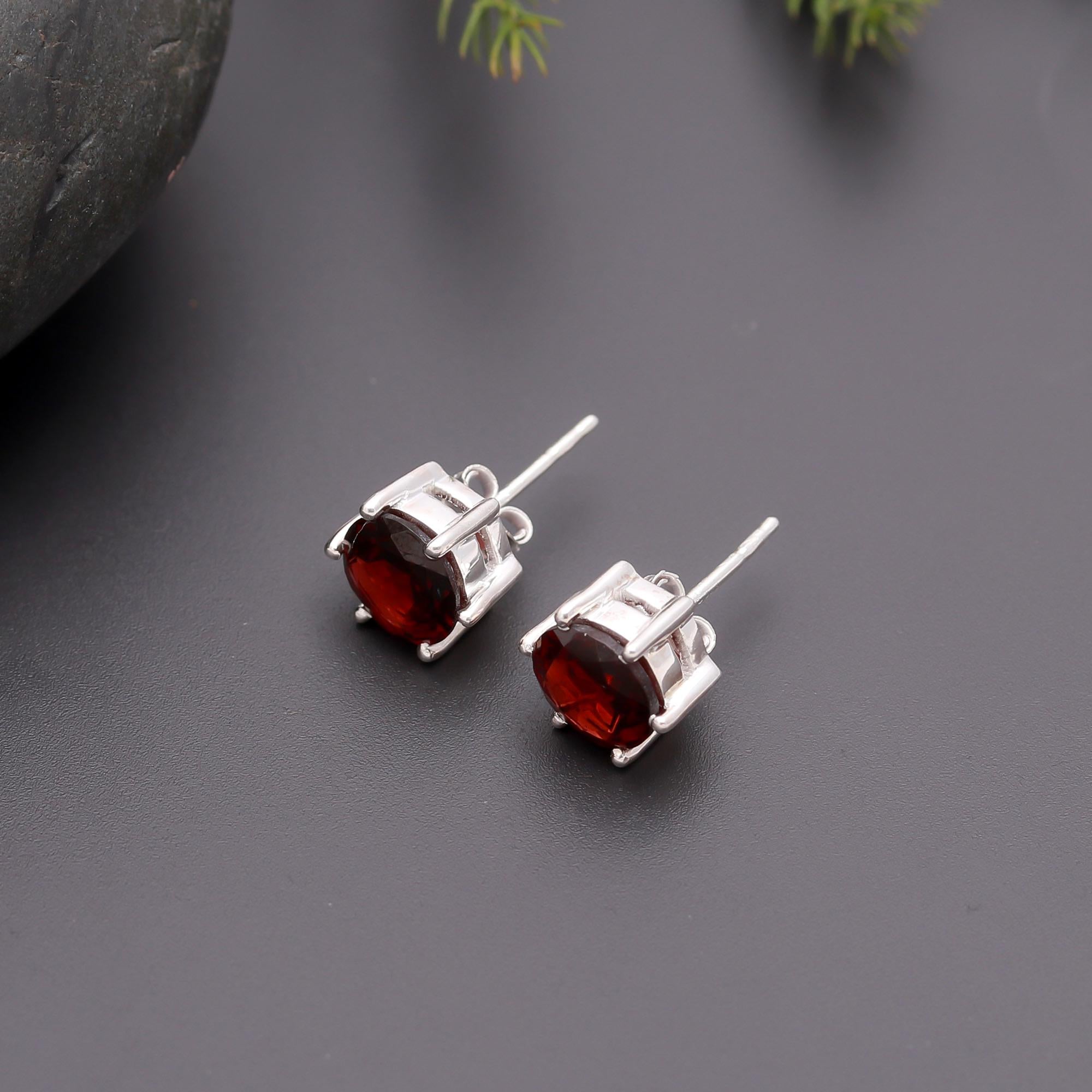 925 Silver Round Garnet Stud Earrings