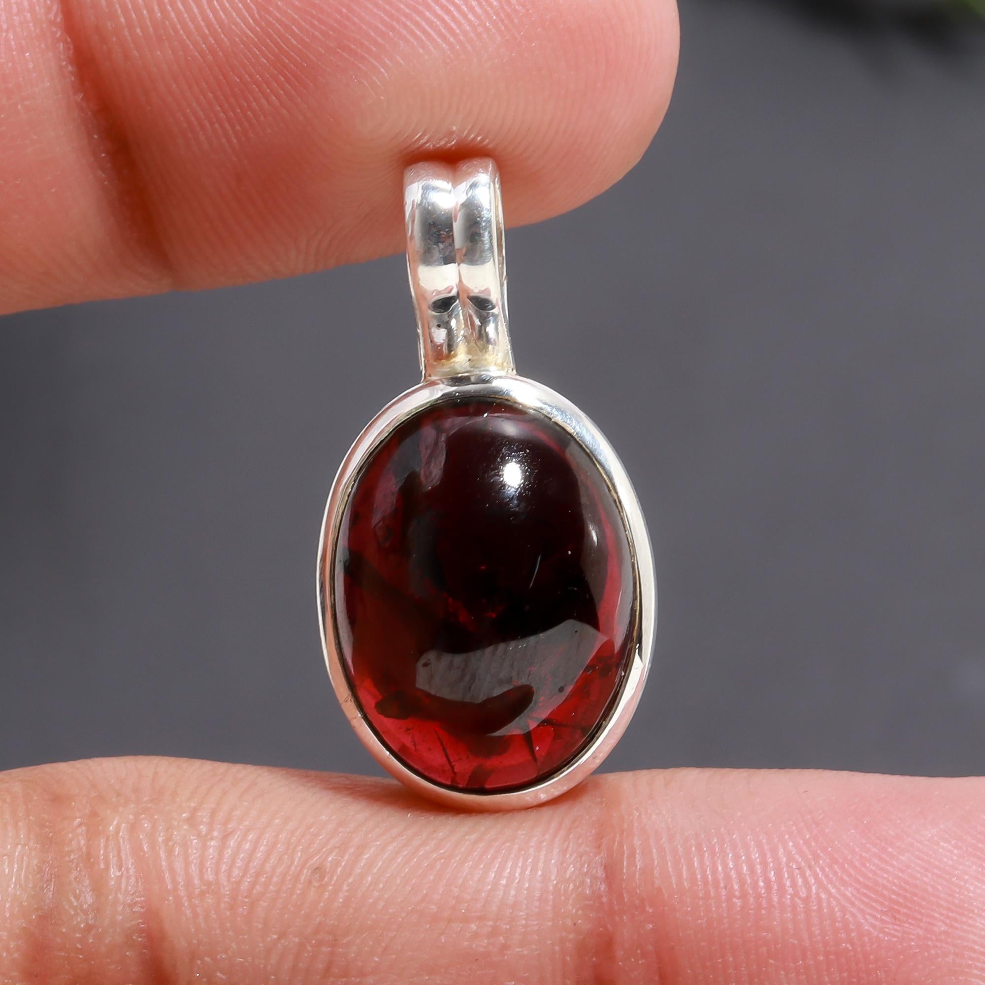 925 Silver Garnet Pendant