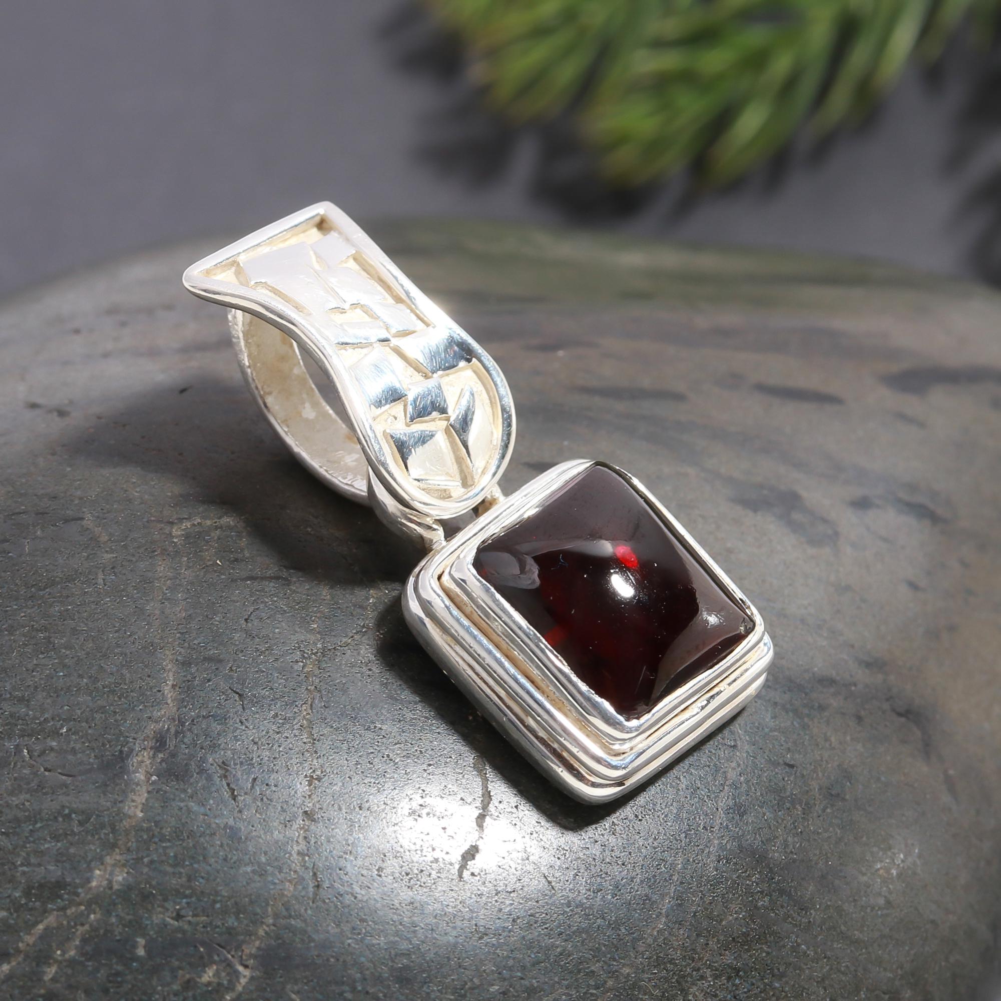 925 Silver Garnet Pendant
