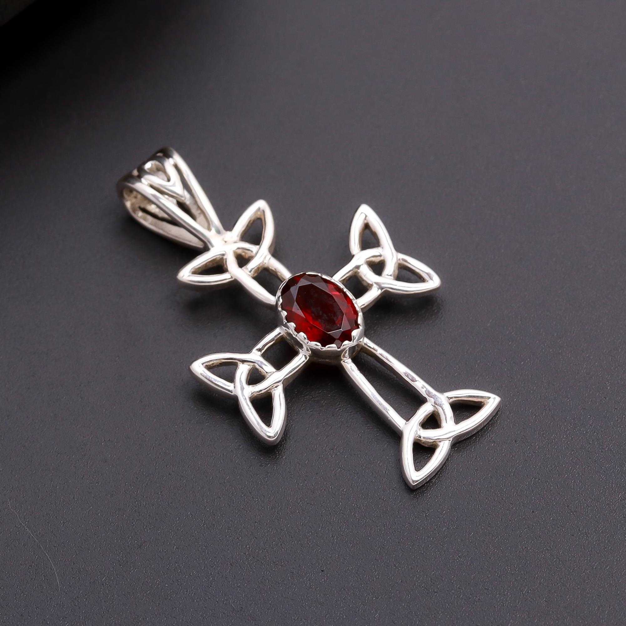 925 Silver Celtic Pendant