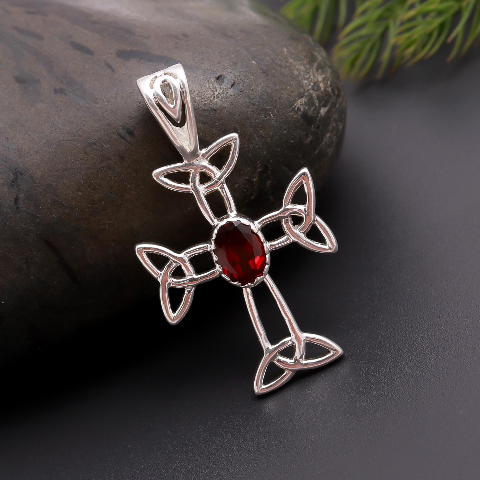925 Silver Celtic Pendant