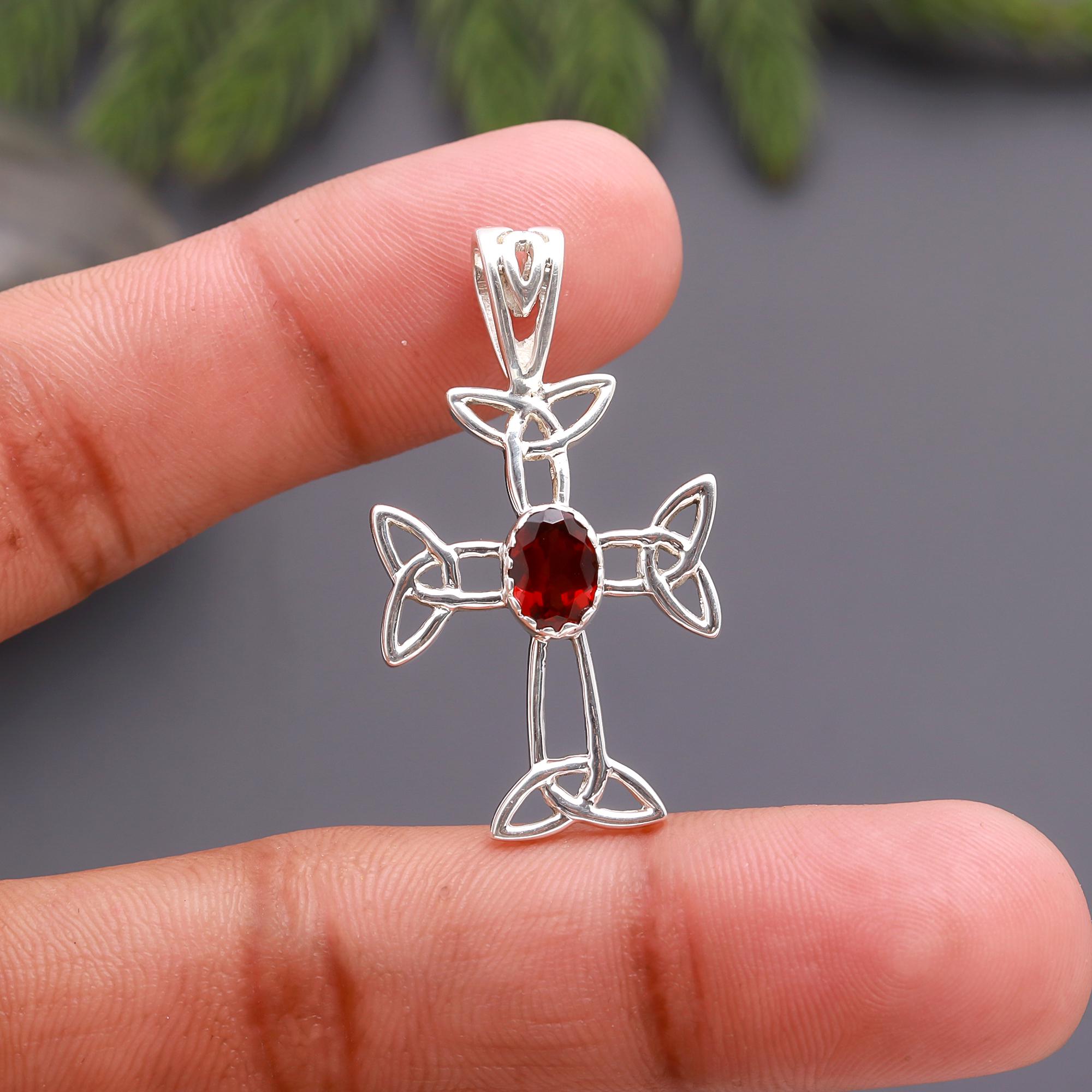 925 Silver Celtic Pendant