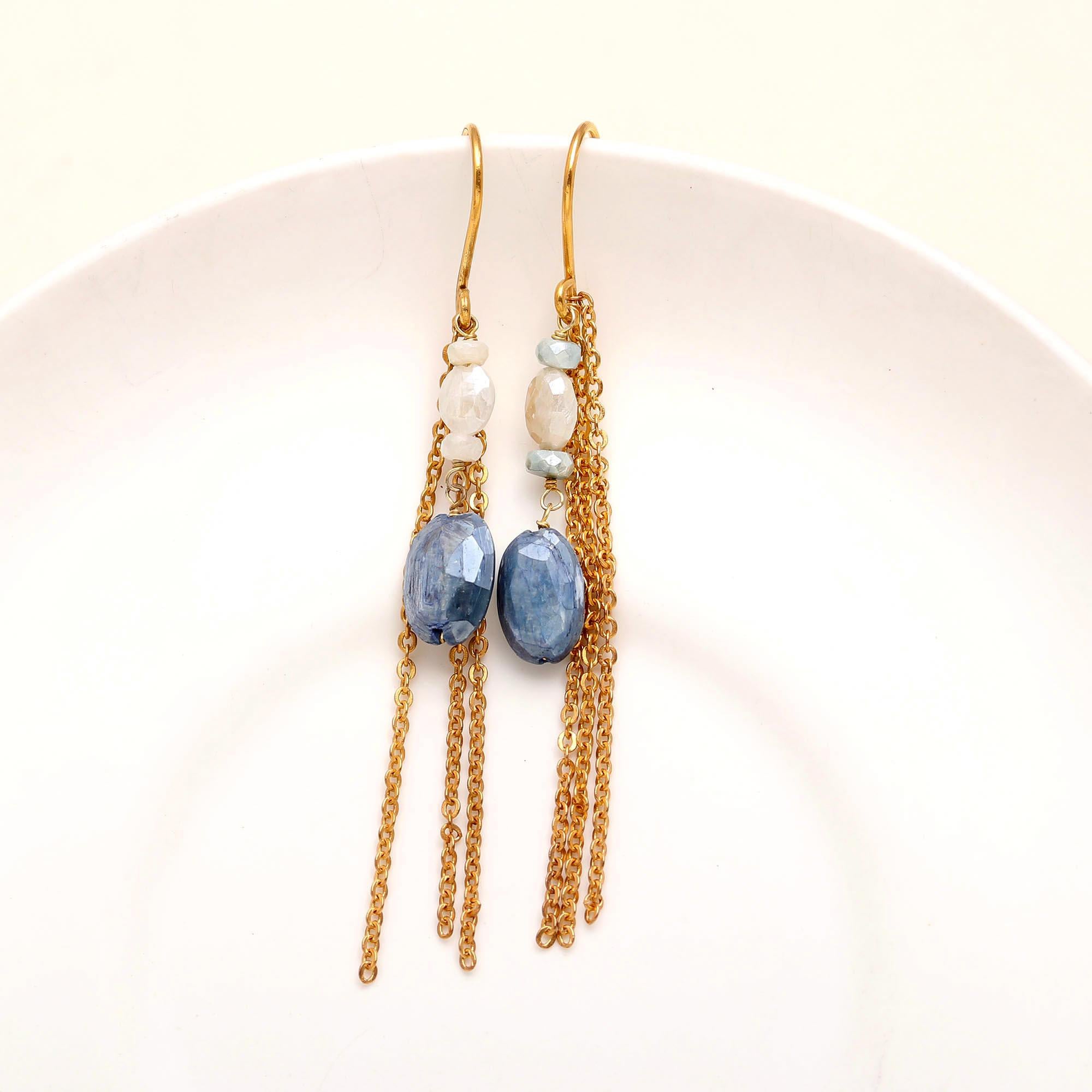The Blue Horizon: Kyanite & Pearl Linear Drops