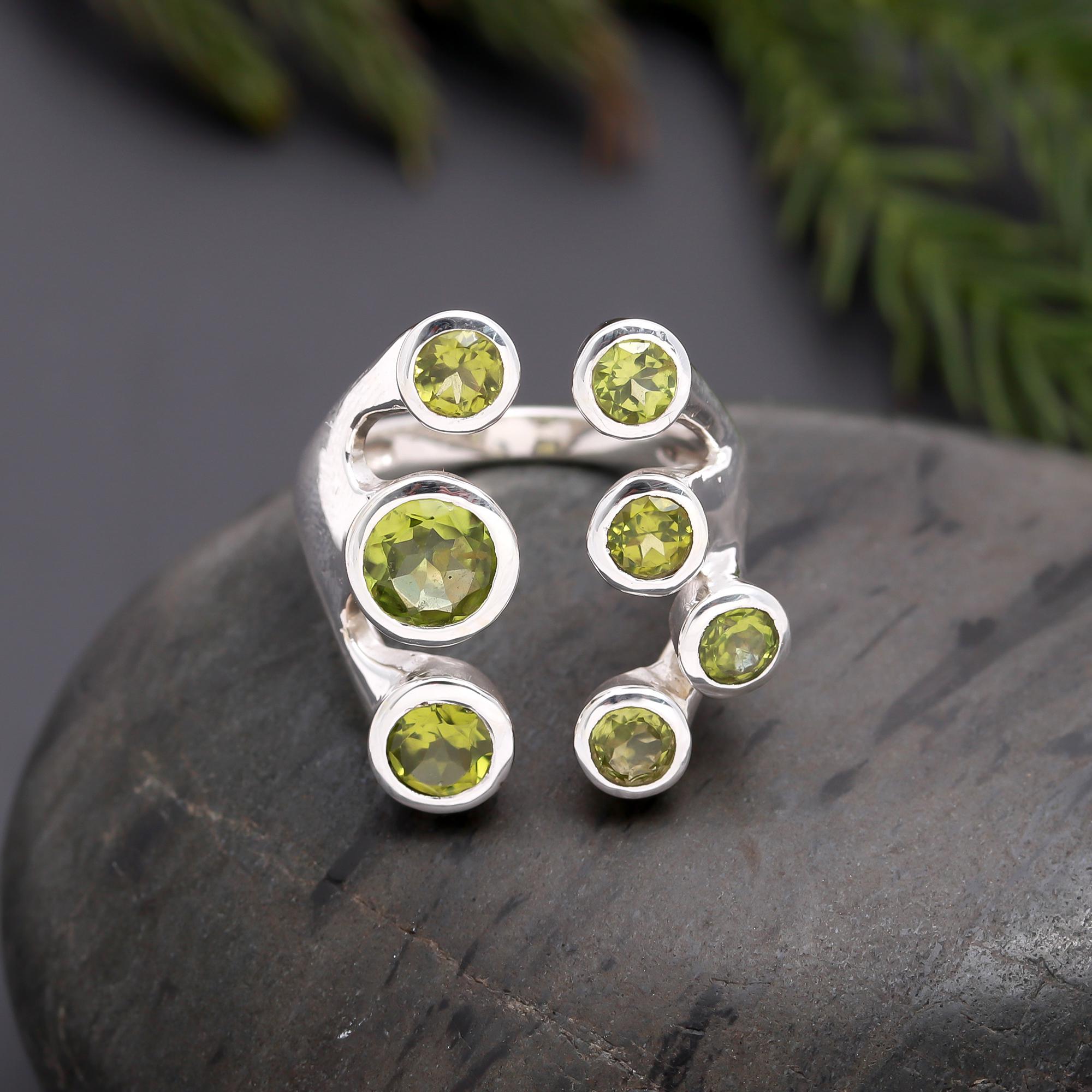 925 Silver Peridot Cluster Ring