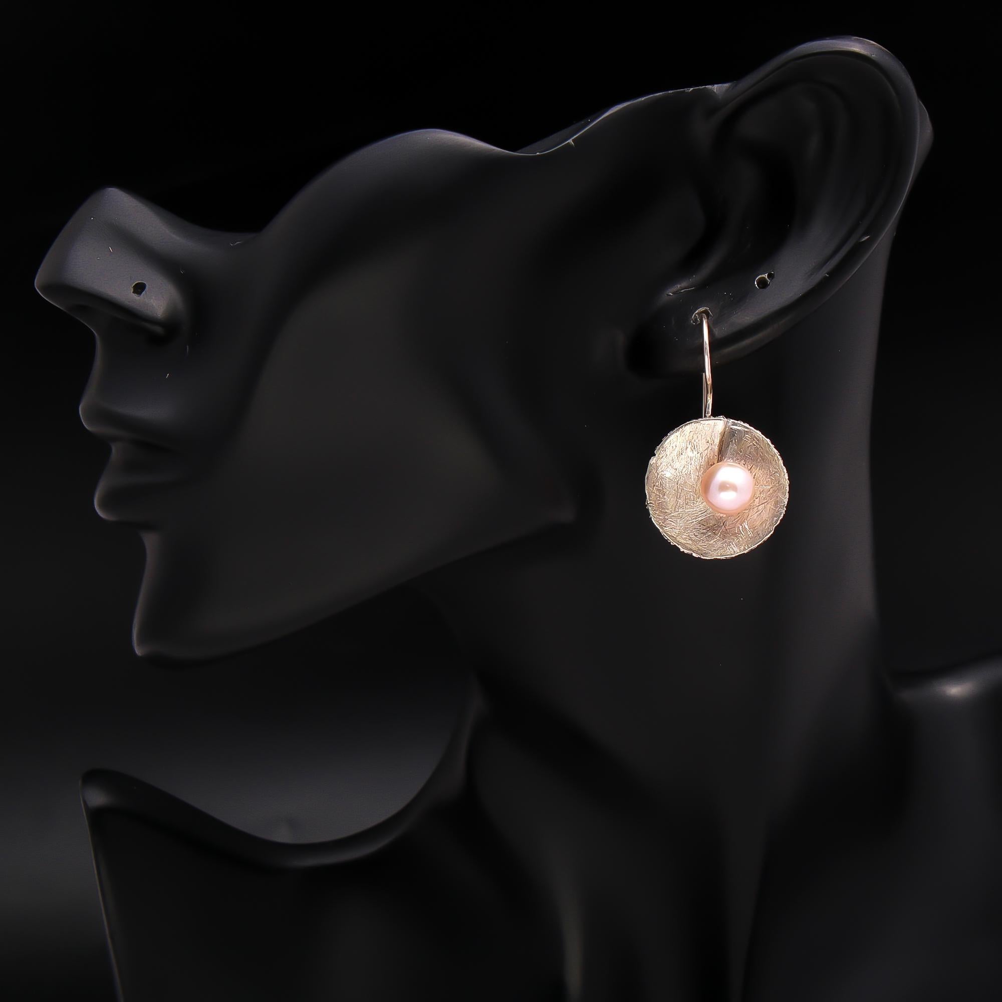 925 Silver Textured Pearl Circle Drop Earrings