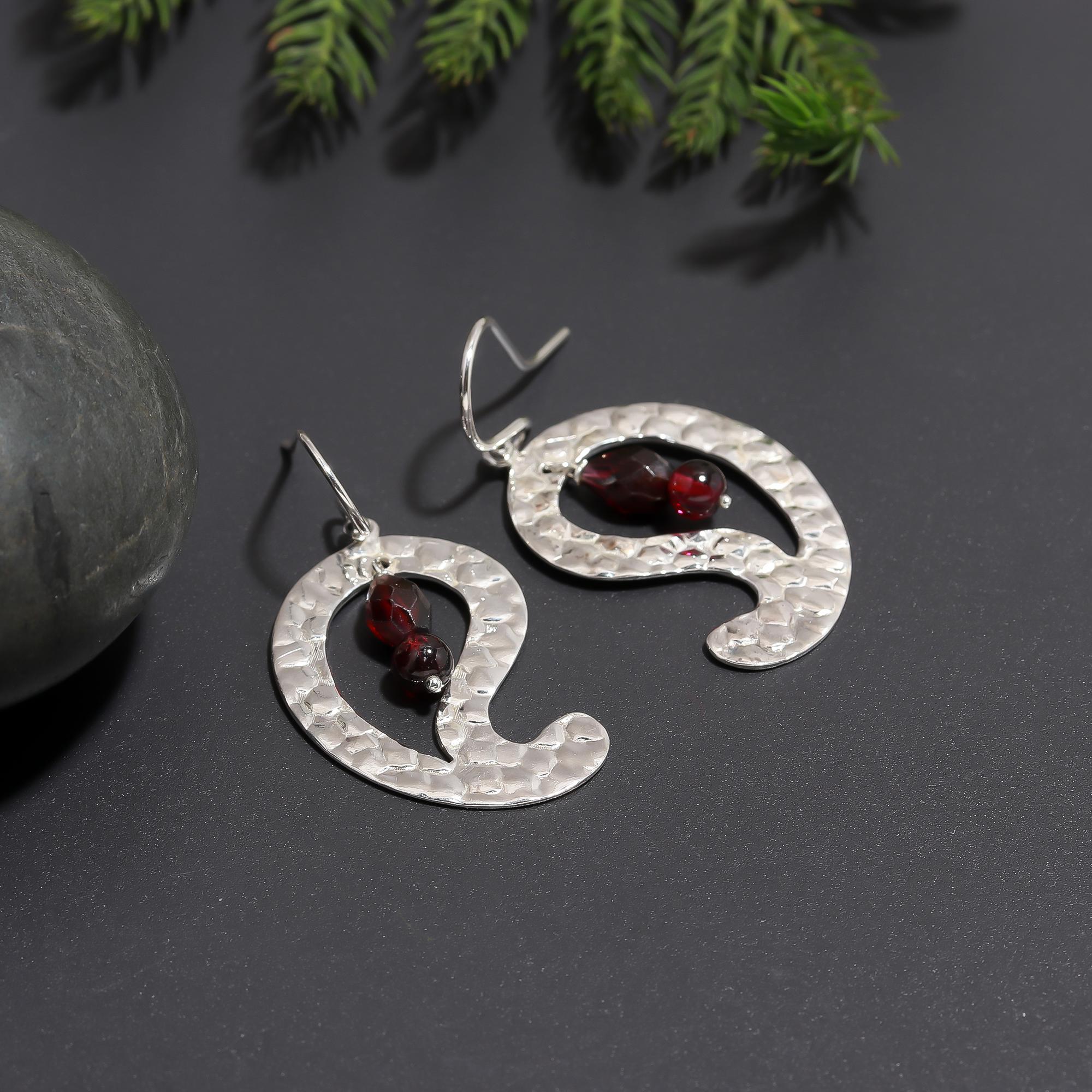 925 Silver Hammered Swirl Garnet Dangle Earrings