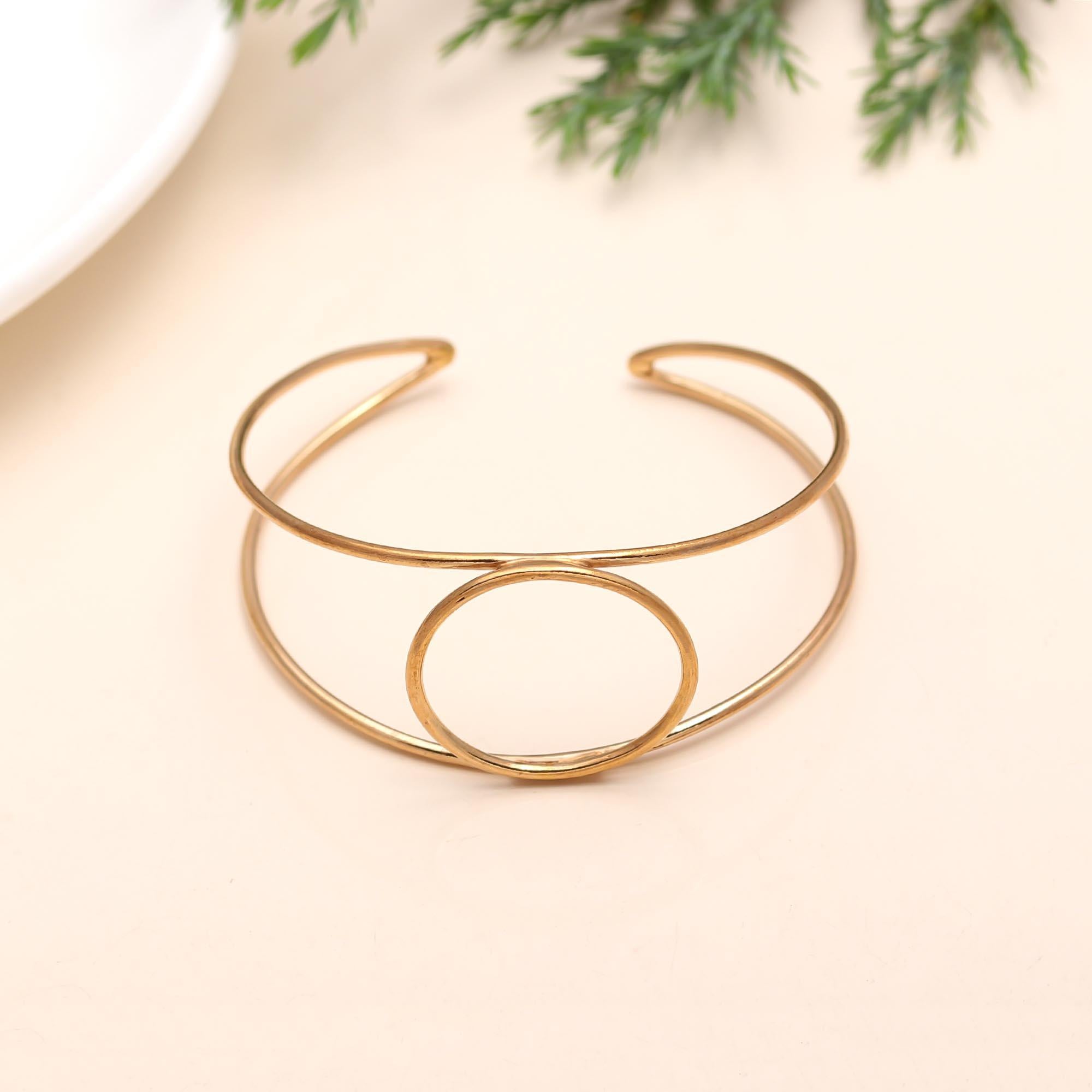 The Halo Horizon: Geometric Gold Vermeil Circle Cuff