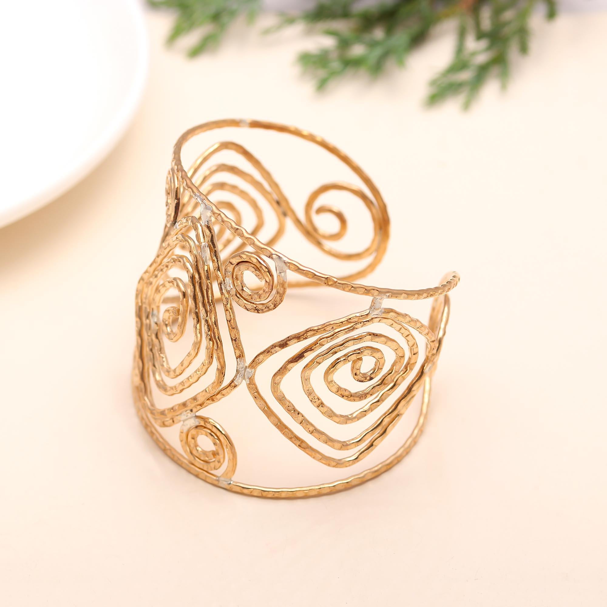 The Gilded Orbit: Multi-Circle Gold Vermeil Statement Cuff