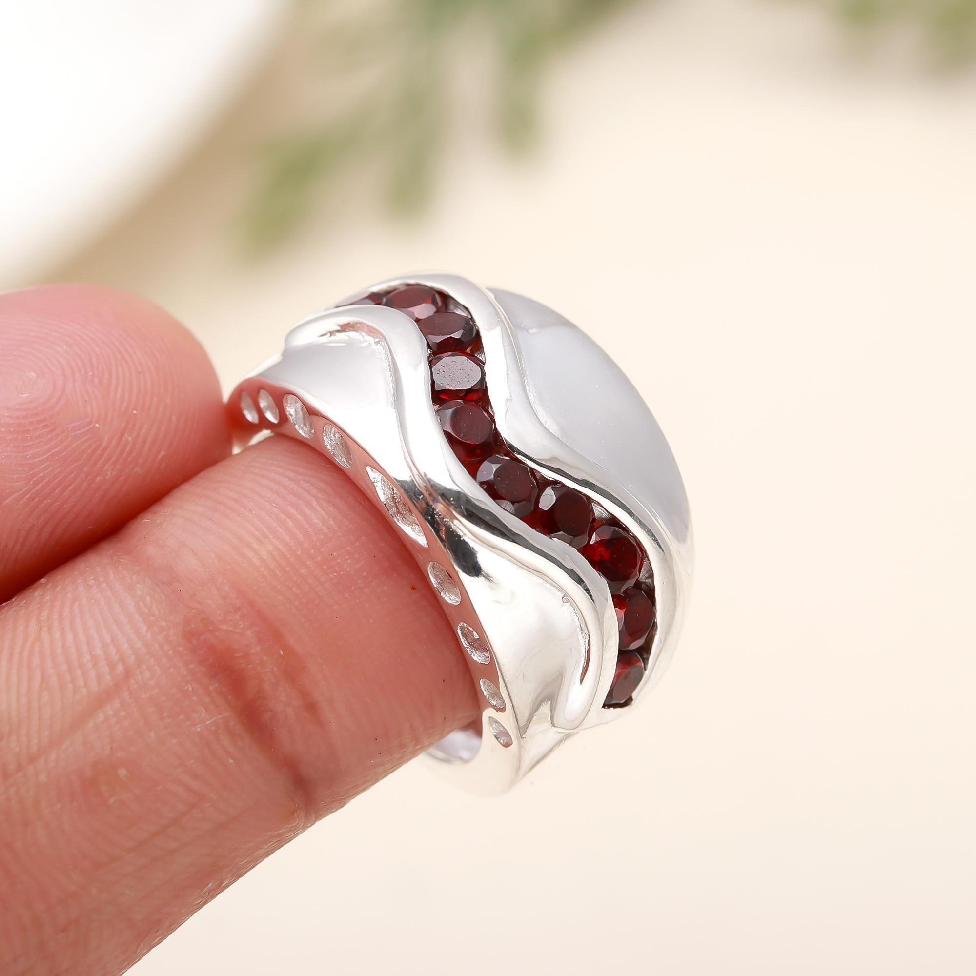 925 Silver Garnet Wave Ring