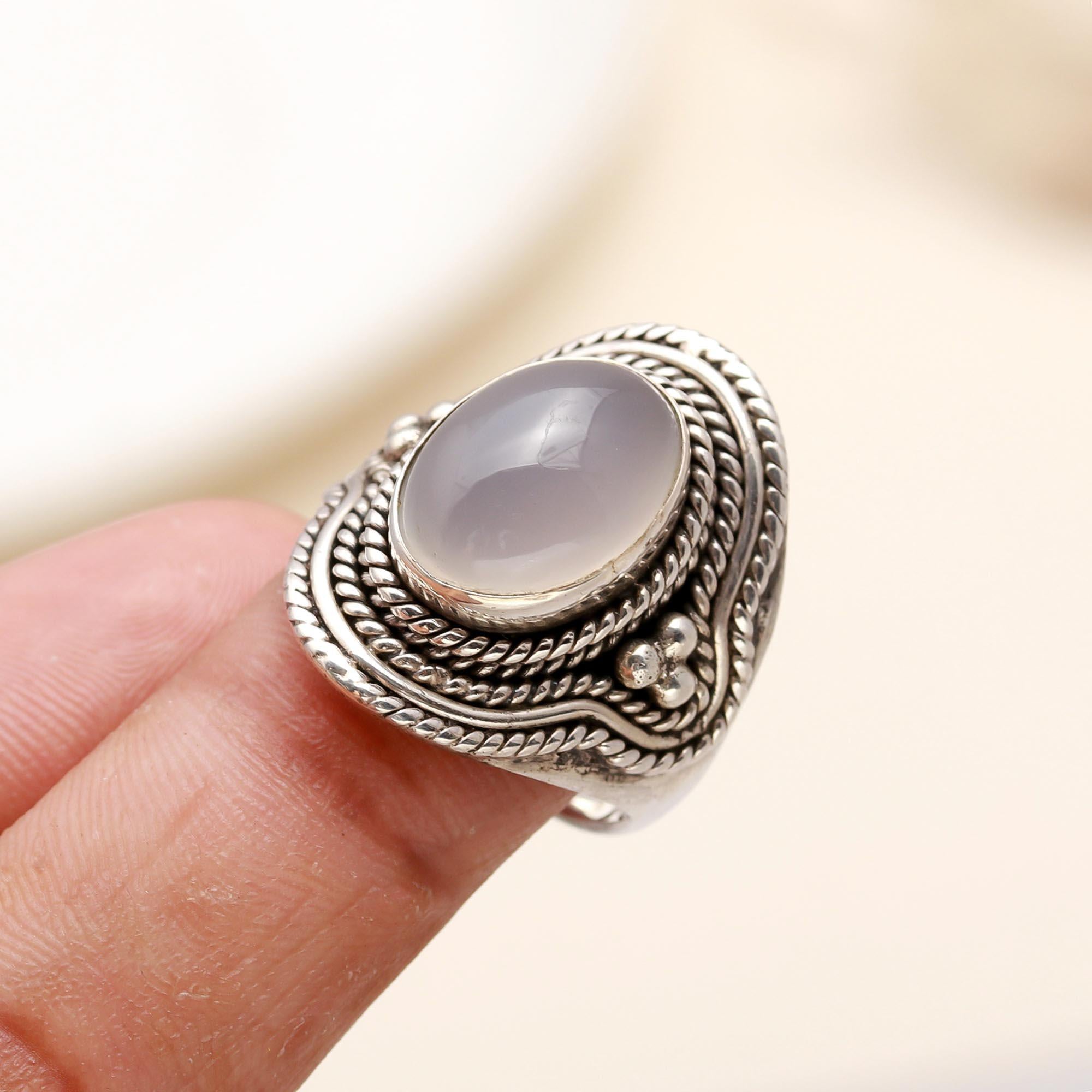 925 Silver Grey Chalcedony Ring