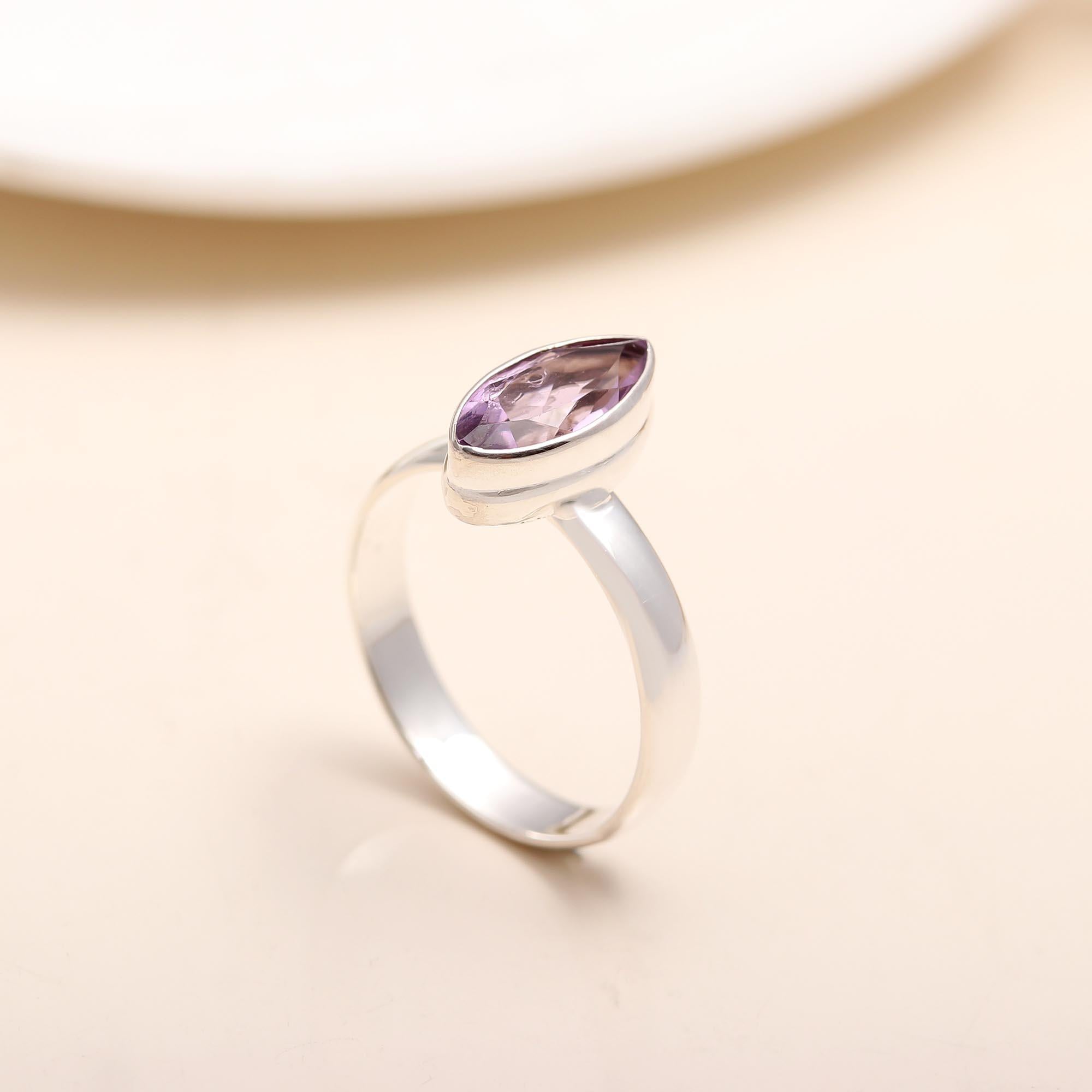 AG925Jewellery’s handcrafted amethyst solitaire ring in sterling silver