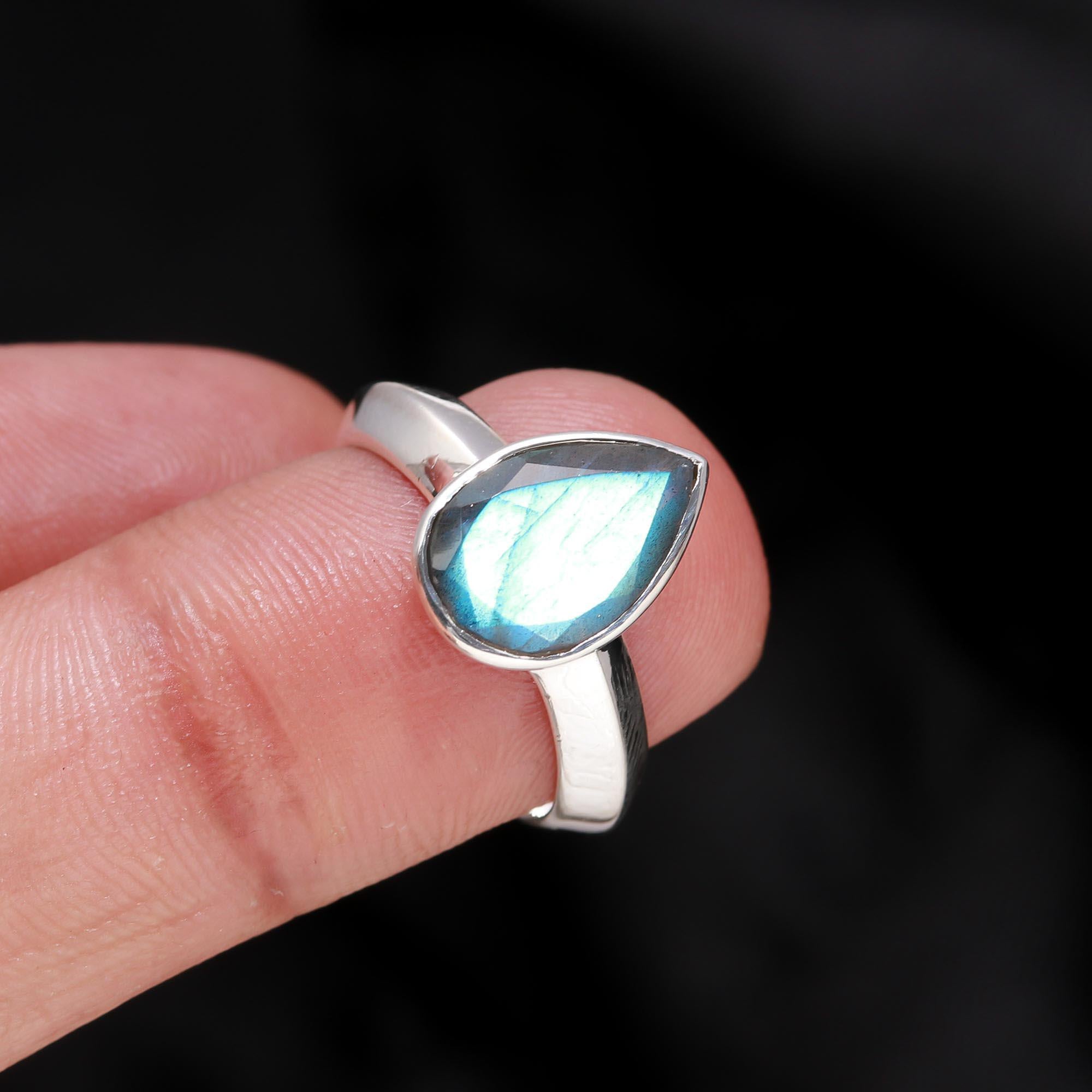 Solitaire Labradorite Ring Daily Wear